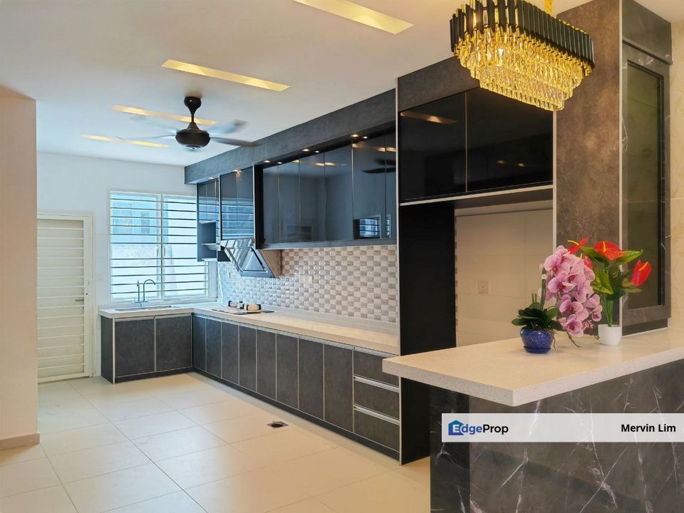 Bandar Sri Sendayan Adira Ara Sendayan 2 storey house for sale fully renovated non bumi freehold Seremban, Negeri Sembilan, Seremban