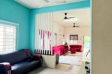 IMPIANA VILLA @TAMAN TUANKU JAAFAR