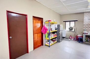 IMPIANA VILLA @TAMAN TUANKU JAAFAR