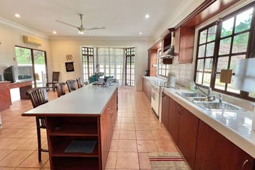 Sungai Buloh Country Resort