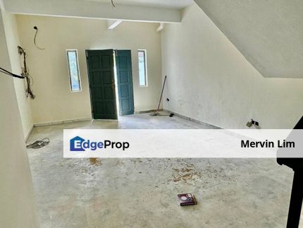 Taman Maju Double Storey Terrace house for sale NEWLY REFURBISHED non bumi Mantin Seremban, Negeri Sembilan, Seremban