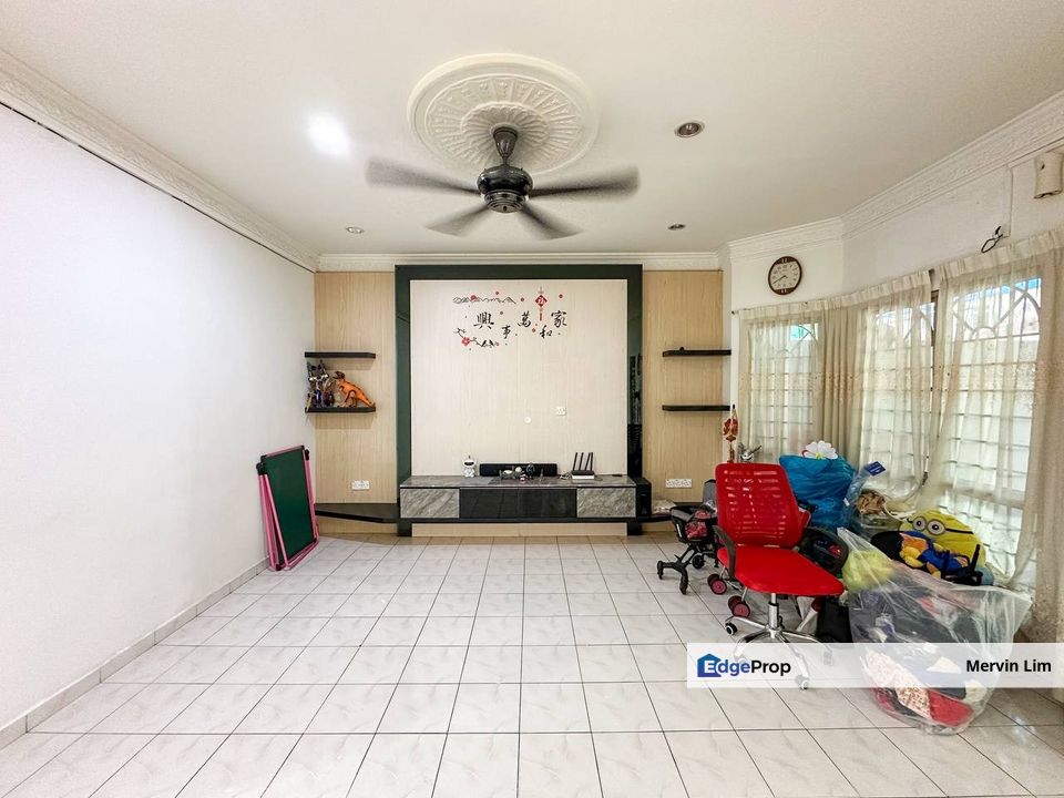 Taman Semenyih Mewah Double Storey House for sale RENOVATED Non bumi Pekan Semenyih Selangor, Selangor, Semenyih