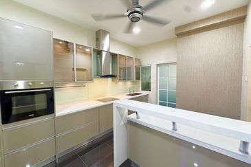 Avis 2 @ Setia Alam Sari