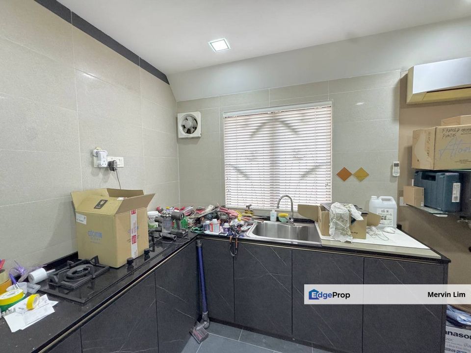 Setia Alam Sari Double Storey End Lot house for sale RENOVATED Kitchen Cabinet Dry & Wet Kajang, Selangor, Bangi