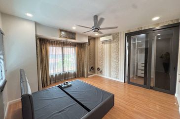 Avis 2 @ Setia Alam Sari