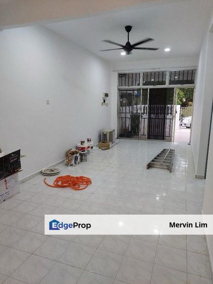 Taman Seremban Jaya Single Storey house for rent auto gate Senawang Seremban, Negeri Sembilan, Seremban