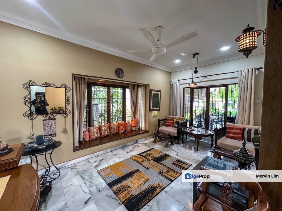 Semenyih Taman Dusun Jaya 1 Storey Semi D house for sale Renovated & Extended with approval Semenyih, Selangor, Semenyih