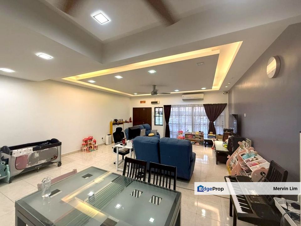 bandar NUSAPUTRA 2 STOREY TERRACE HOUSE for sale Guarded & Gated PUCHONG, Selangor, Puchong South