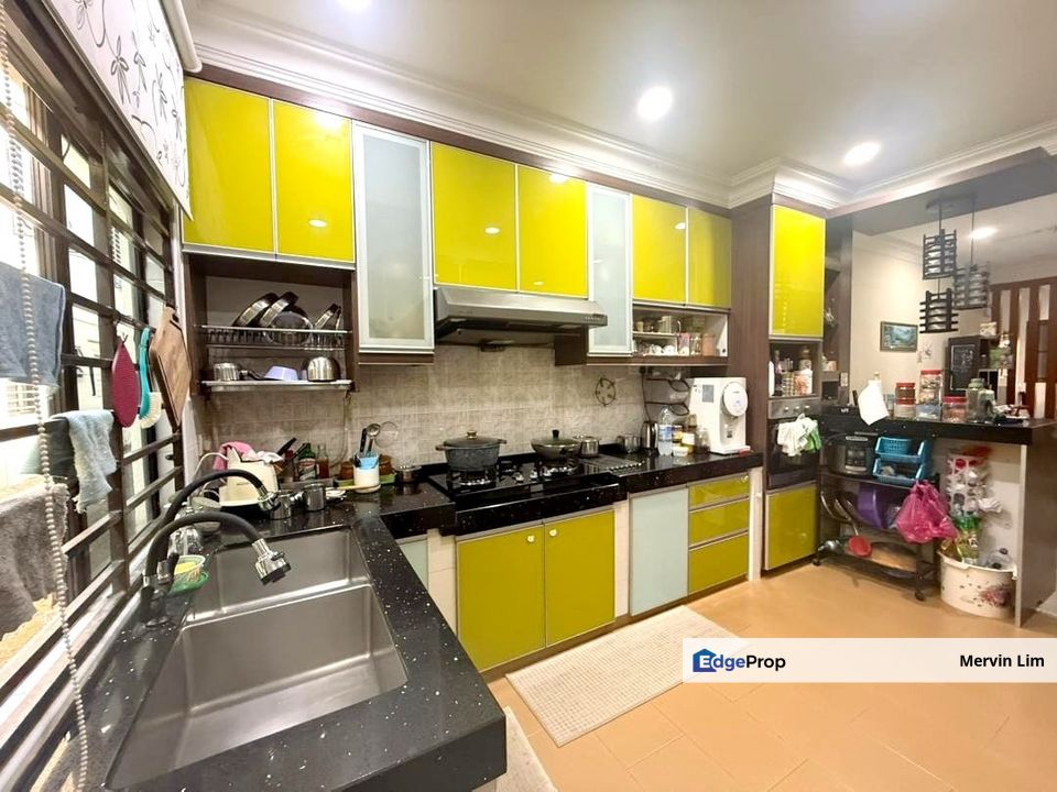 Bandar NUSAPUTRA 2 STOREY TERRACE HOUSE for sale Peaceful environment PUCHONG, Selangor, Puchong South