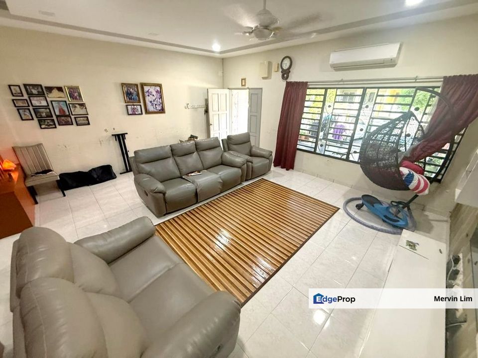 Bandar NUSAPUTRA 2 STOREY TERRACE HOUSE for sale Peaceful environment PUCHONG, Selangor, Puchong South