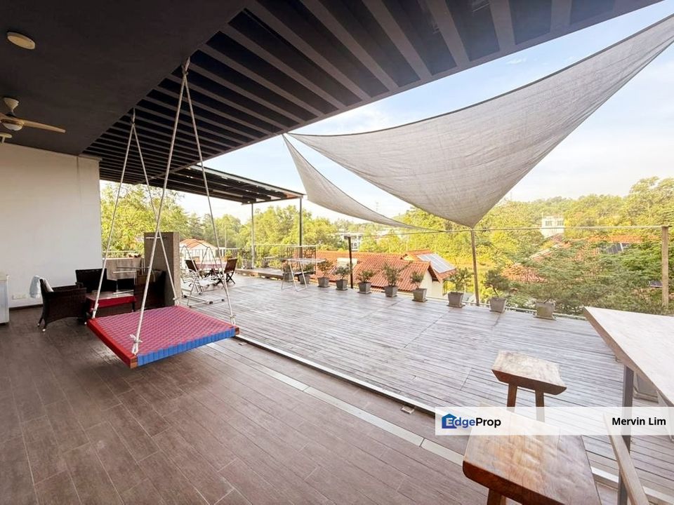 Equine Park Nice 3.5 storey bungalow with private pool & lift for sale Renovated Seri Kembangan, Selangor, Seri Kembangan