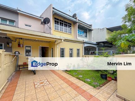 Puchong Taman Kinrara 2 Double storey house for sale Extended kitchen Non Bumi Puchong, Selangor, Puchong