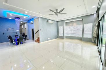 Avis 2 @ Setia Alam Sari