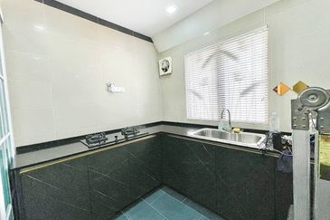 Avis 2 @ Setia Alam Sari