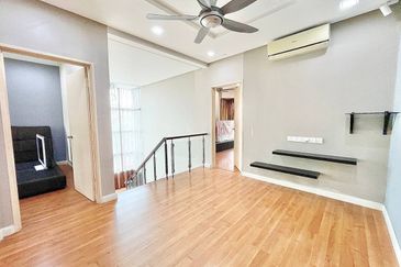 Avis 2 @ Setia Alam Sari