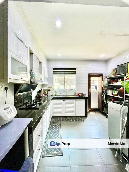 Kajang Taman Sutera Double Storey house for sale RENOVATED freehold Non Bumi Kajang Selangor, Selangor, Kajang