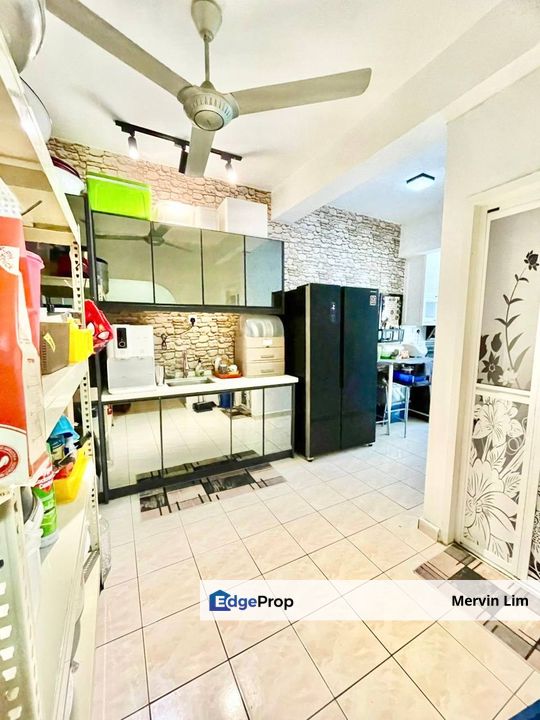 Kajang Taman Sutera Double Storey house for sale RENOVATED freehold Non Bumi Kajang Selangor, Selangor, Kajang