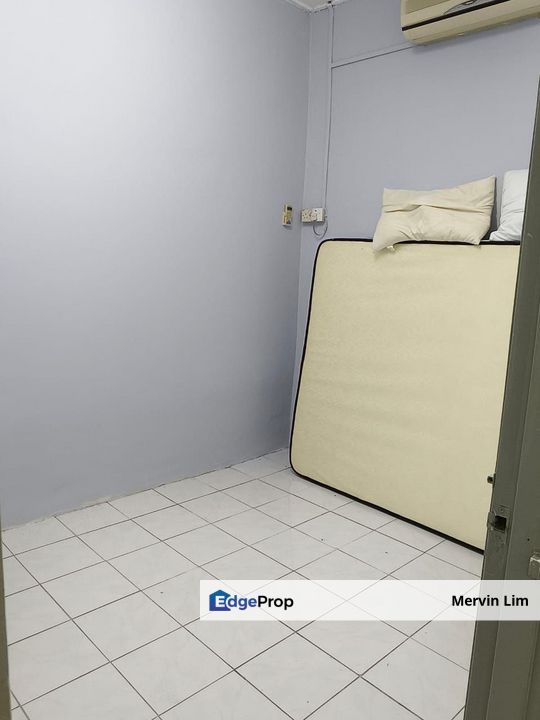 Taman Bukit Kaya Single Storey Terrace house for rent partially furnished Seremban, Negeri Sembilan, Seremban