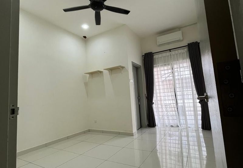 BANDAR AINSDALE FASA 3B (TENANG)