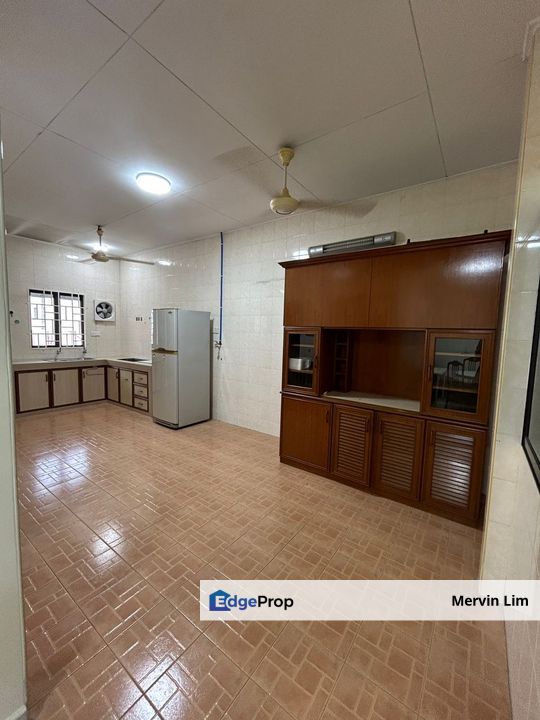 Seremban 2 Garden Homes Single Storey Terrace house for rent partially furnished Seremban, Negeri Sembilan, Seremban