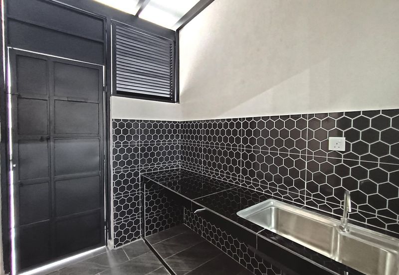 Anggun @ Bandar Ainsdale