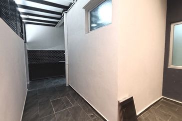 Anggun @ Bandar Ainsdale