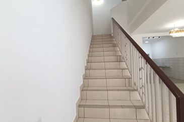 Anggun @ Bandar Ainsdale