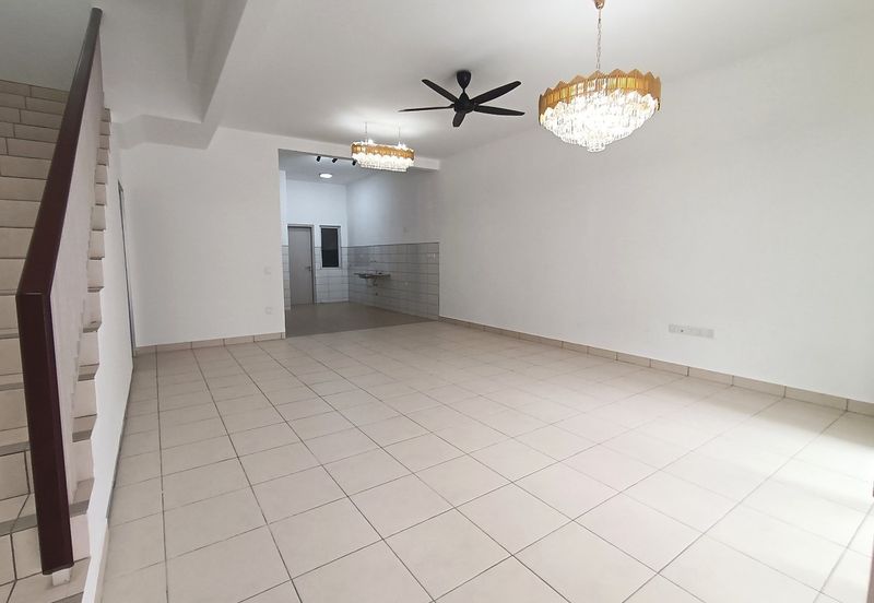 Anggun @ Bandar Ainsdale