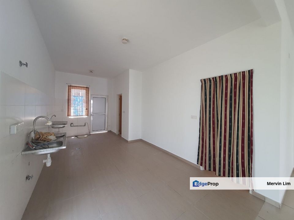 Suriaman 3 Double Storey End Lot house for rent Gated & Guarded Bandar Sri Sendayan Seremban, Negeri Sembilan, Seremban