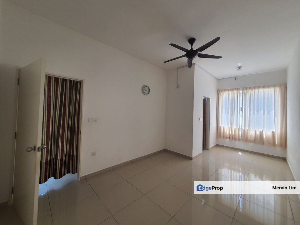 Suriaman 3 Double Storey End Lot house for rent Gated & Guarded Bandar Sri Sendayan Seremban, Negeri Sembilan, Seremban