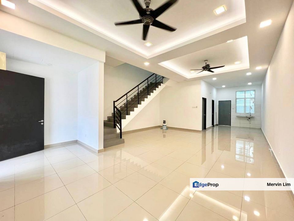 Taman Pelangi S1 Residence Double Storey house for sale Gated Guarded non bumi Semenyih 2 Selangor, Selangor, Semenyih