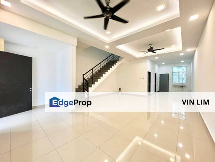 Taman Pelangi S1 Residence Double Storey house for sale Gated Guarded non bumi Semenyih 2, Selangor, Semenyih
