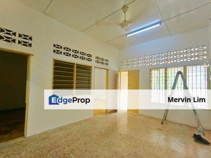 Seremban Taman King Wong Single storey house for sale Newly Paint near LEKAS Temiang Negeri Sembilan, Negeri Sembilan, Seremban