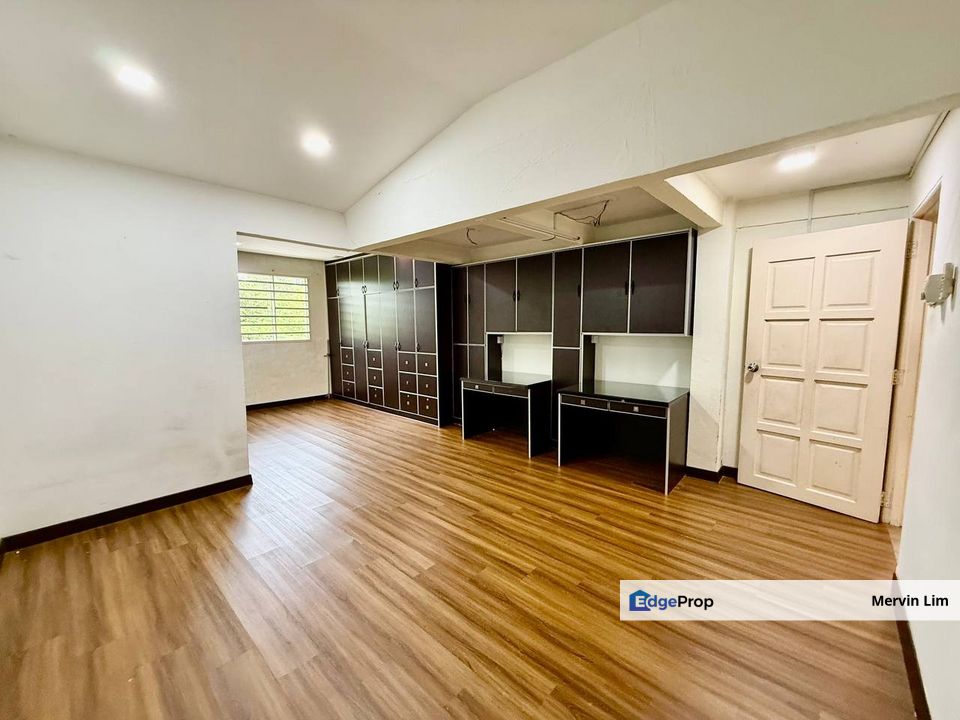 Seremban Taman Bukit Rasah 2 Storey Bungalow house for sale Extended Kitchen Negeri Sembilan, Negeri Sembilan, Seremban