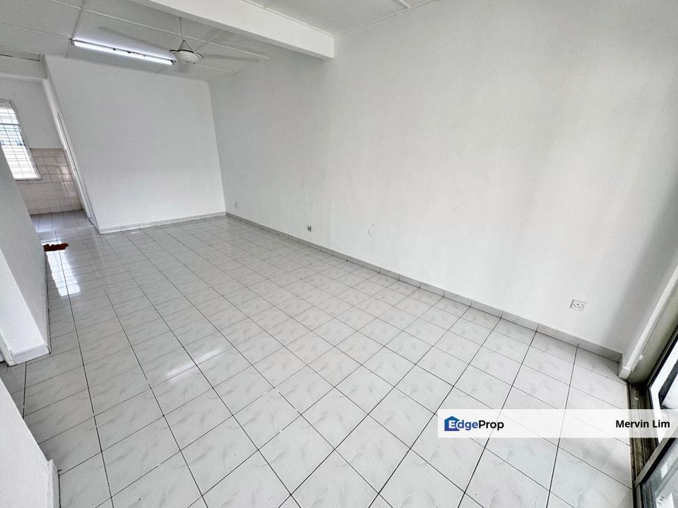 Nilai Taman Desaria Single Storey House for sale newly repainted Freehold Nilai 3, Selangor, Nilai