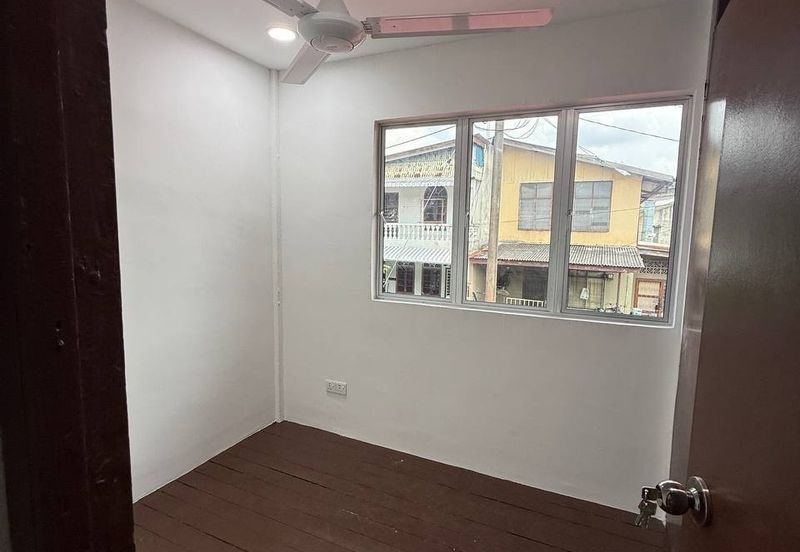 Taman Jujur, Sikamat