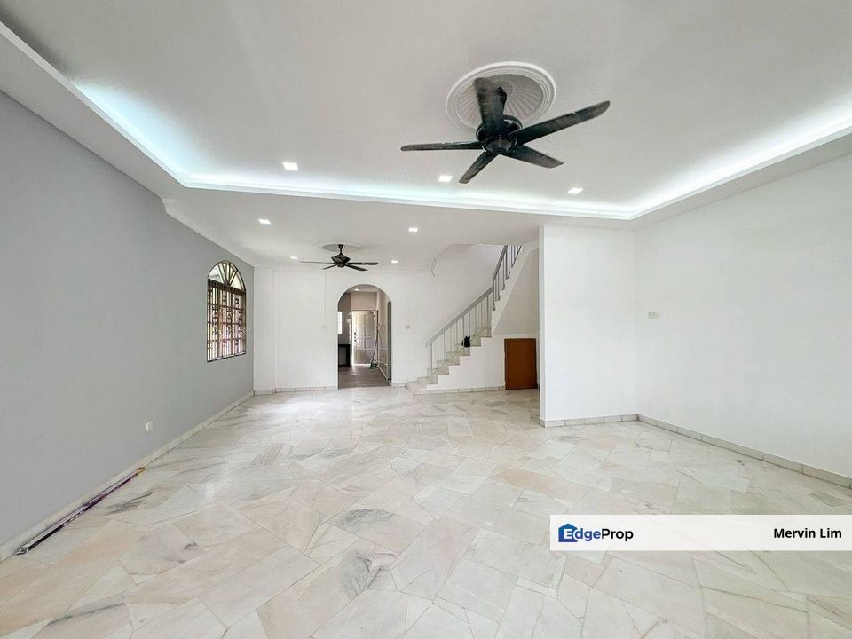 Klang Taman Sentosa END LOT Double Storey house for sale New refurnish unit Non Bumi Klang Selangor, Selangor, Klang