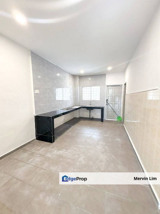 Klang Taman Sentosa END LOT Double Storey house for sale New refurnish unit Non Bumi Klang Selangor, Selangor, Klang