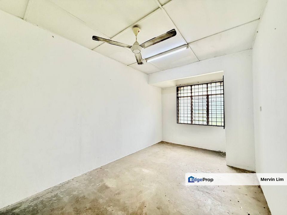 Seremban 2 Storey Terrace house for sale NON BUMI & OPEN FACING Seremban Jaya Senawang Negeri Sembilan, Negeri Sembilan, Seremban