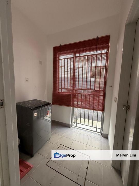 Seremban Ara Impian Double Storey Terrace house for rent partially furnished gated guarded Seremban 2, Negeri Sembilan, Seremban