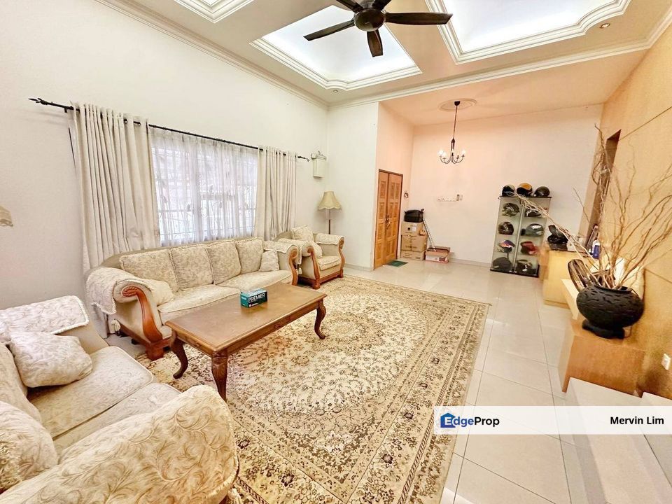 Bandar Baru Bangi Seksyen 5 Double Storey Semi D house for sale Renovated Table top and Kitchen Cabinet, Selangor, Bangi