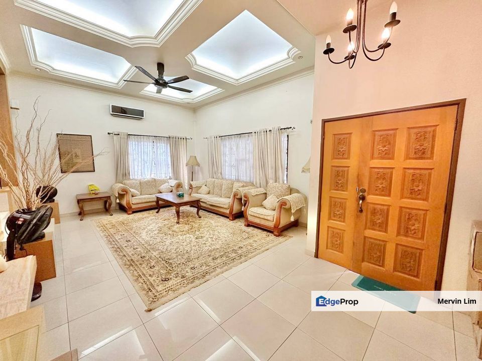 Bandar Baru Bangi Seksyen 5 Double Storey Semi D house for sale Renovated Table top and Kitchen Cabinet, Selangor, Bangi