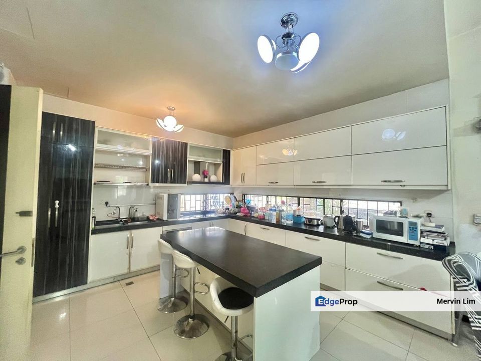 Bangi Taman Tropika 2 Three Storey Semi D house for sale Freehold Renovated Sg Tangkas Kajang Selangor, Selangor, Kajang