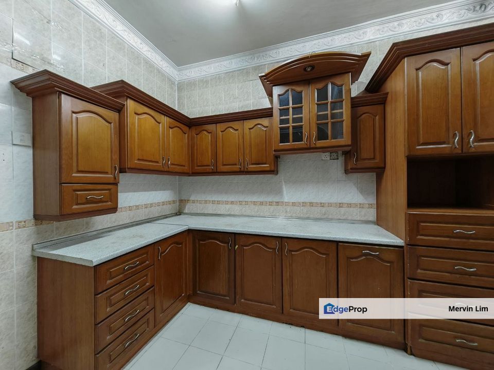 Seremban Garden Avenue 2 storey Terrace House for sale Back Kitchen Full Extended Negeri Sembilan, Negeri Sembilan, Seremban