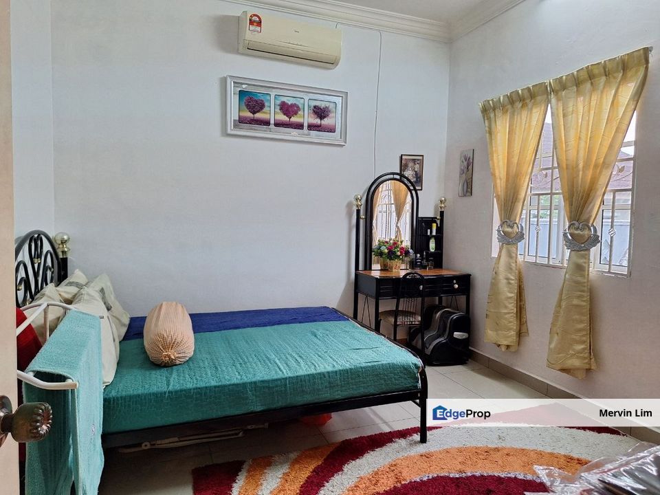 Senawang Taman Tuanku Jaafar 1 ½ STOREY bungalow house for sale Renovated Kitchen & Cabinet Seremban, Negeri Sembilan, Seremban