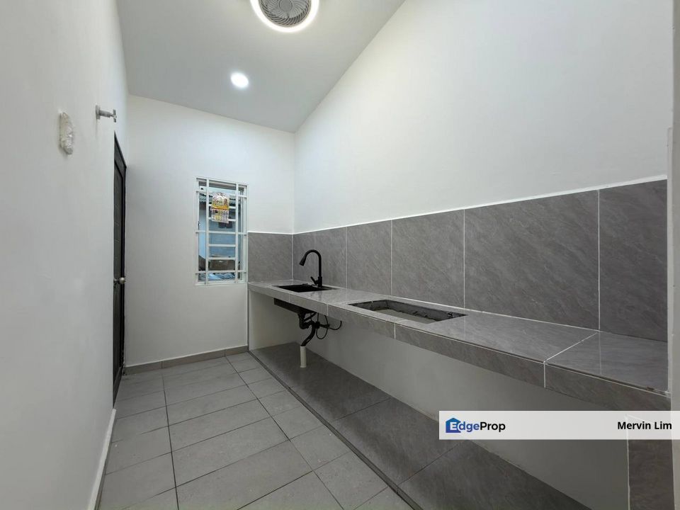 Seremban Jaya RUMAH TERES SETINGKAT untuk Dijual Fully renovated dan refurbished baru Senawang, Negeri Sembilan, Seremban