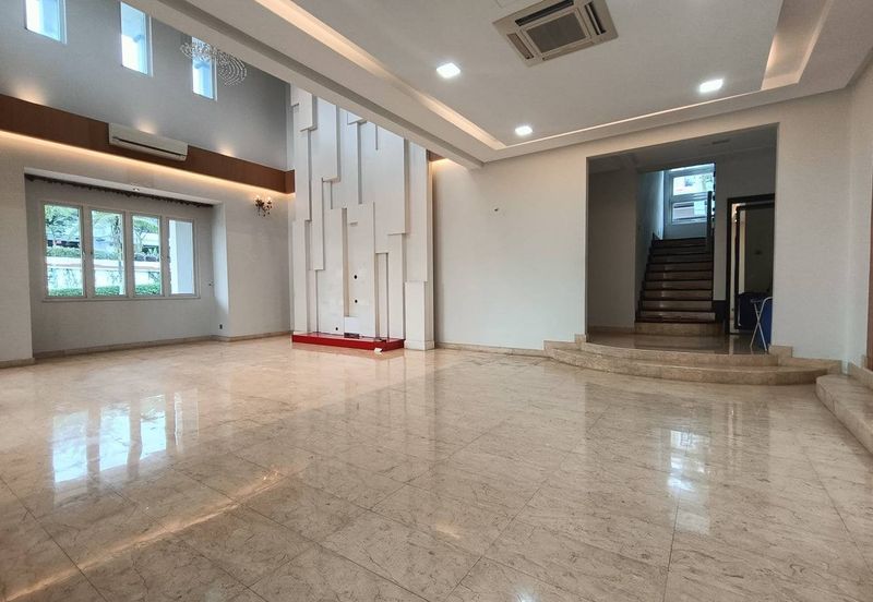 KGSAAS Golf Club, Seksyen 13