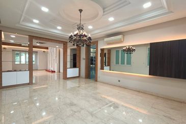 KGSAAS Golf Club, Seksyen 13