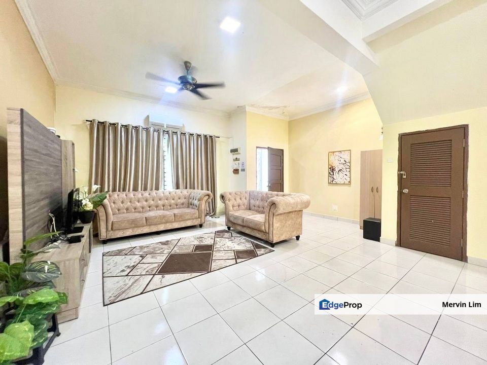 Semenyih Taman Pelangi Villa Impiana Renovated 2 storey house for sale Non Bumi Freehold Selangor, Selangor, Semenyih
