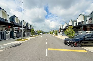 Serenia Adiva @ Serenia City